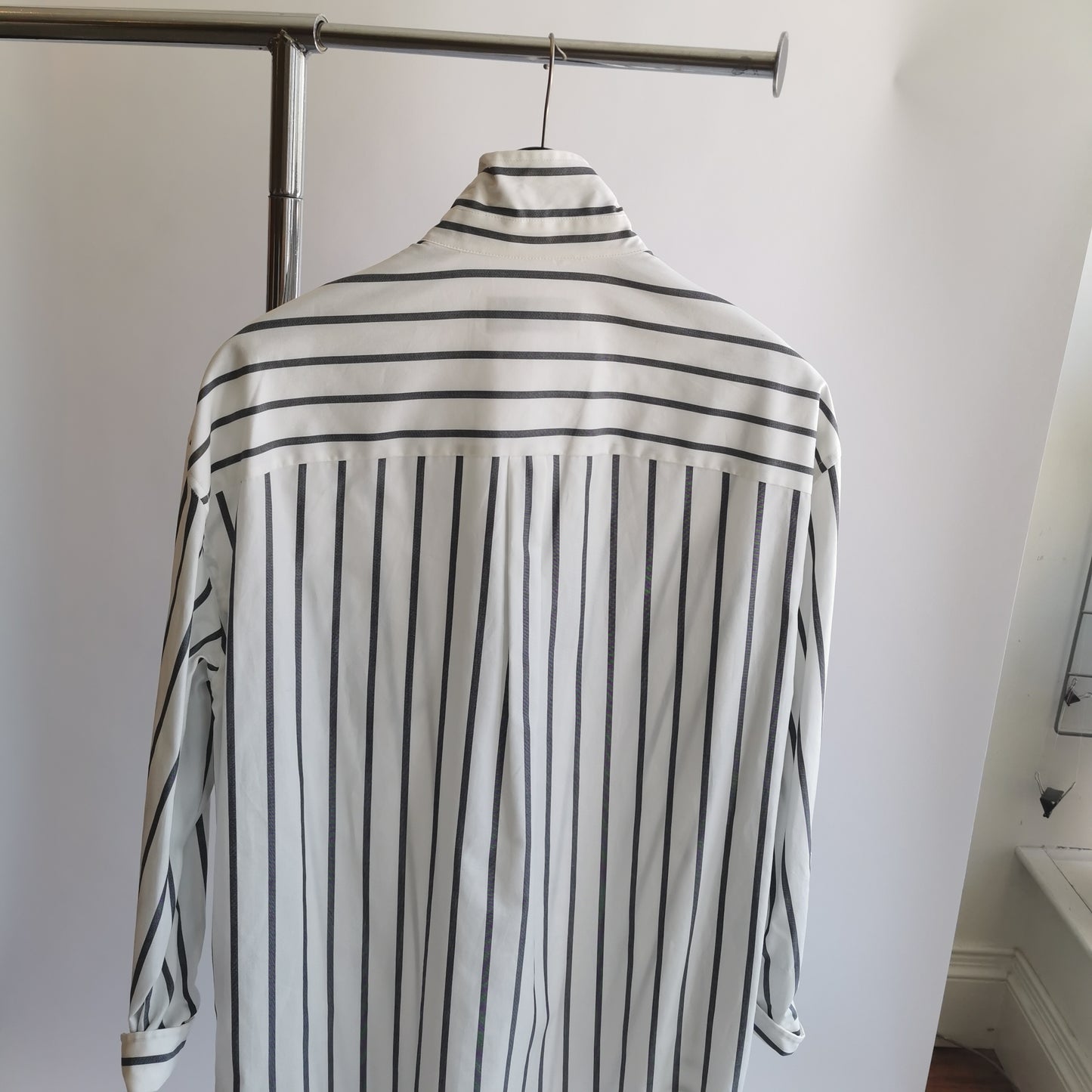 25-19 Max Mara White/Blk Stripe Blouse 6