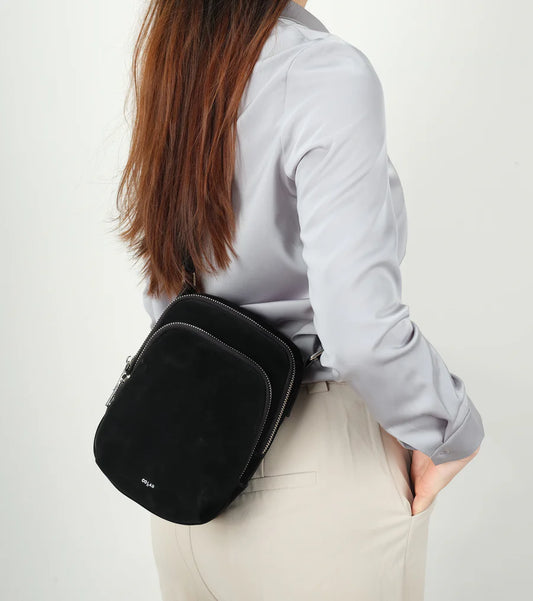 CoLab The 'LINDA' Tech Crossbody - Chic Thrills 