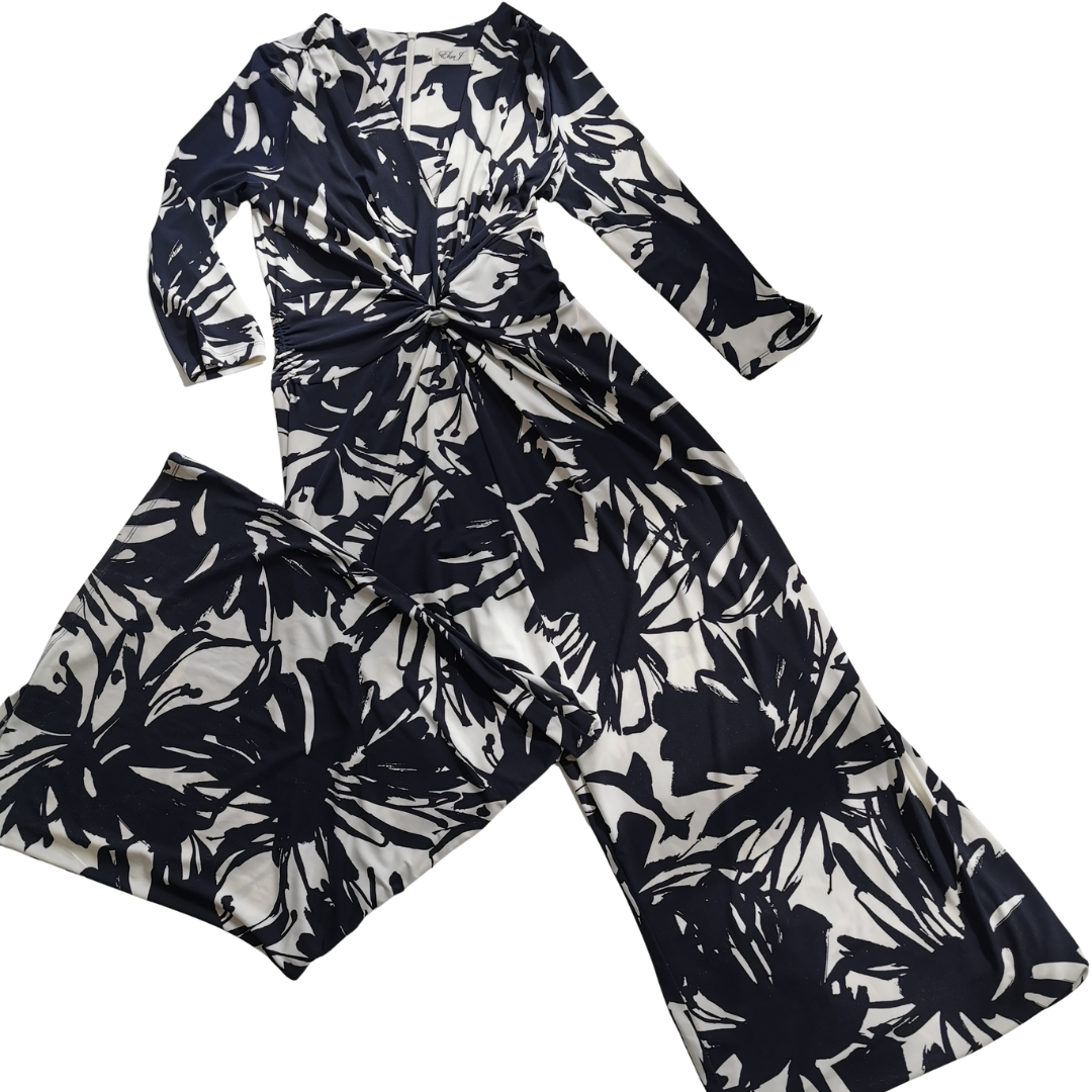 26-112 Eliza J Blue/White Print Jumpsuit 10 - Chic Thrills 