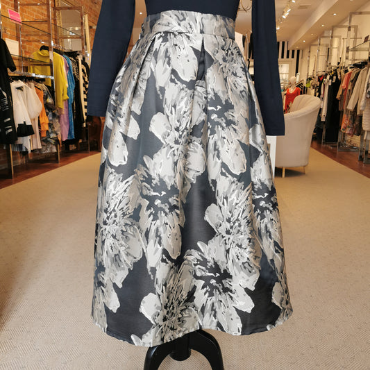 No Name Brocade Skirt XS/S - Chic Thrills 
