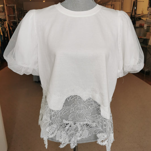 Chaconne Tshirt with Lace Trim M - Chic Thrills 