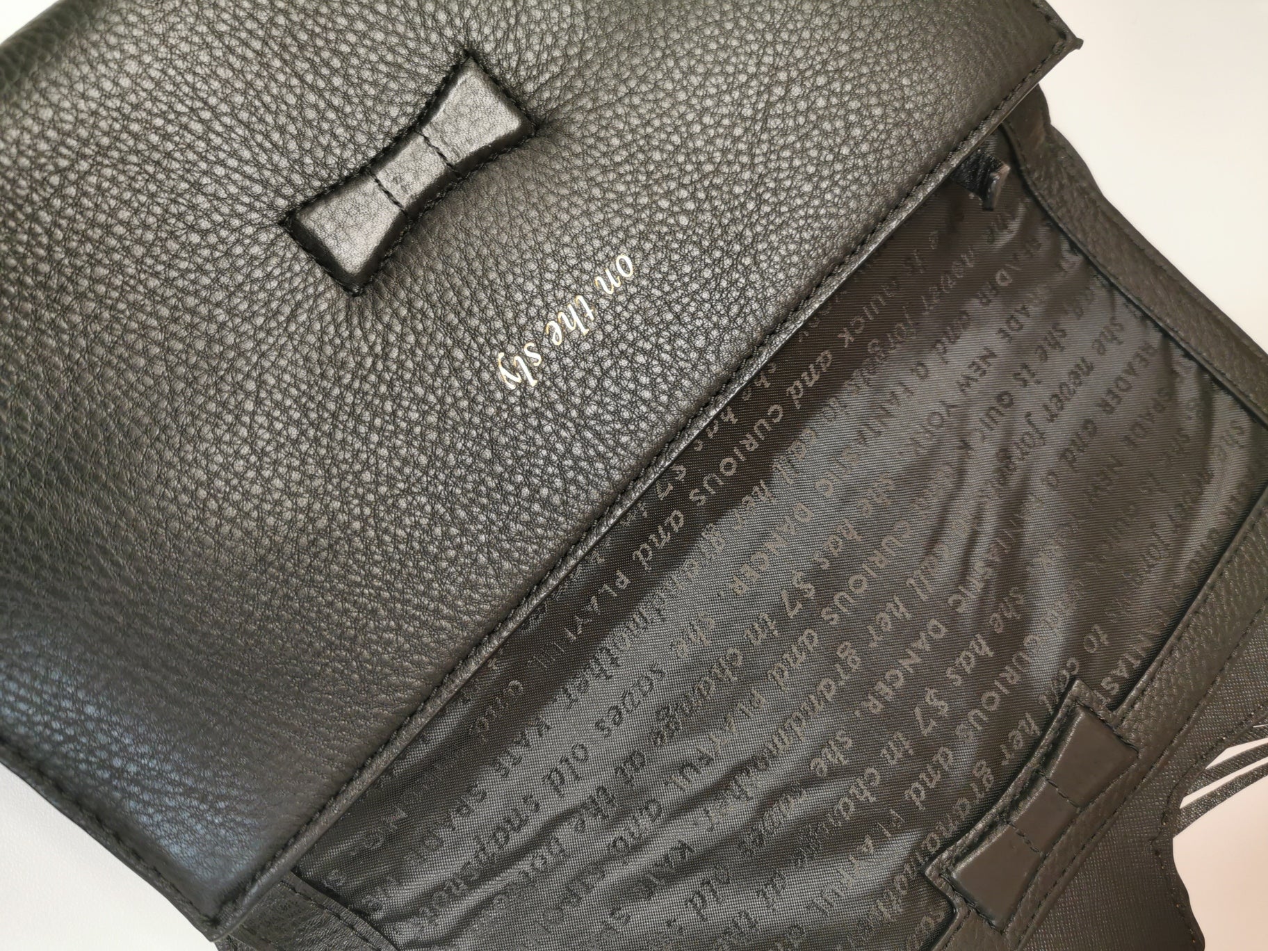25-67 Kate Spade Blaze a Trail Clutch - Chic Thrills 