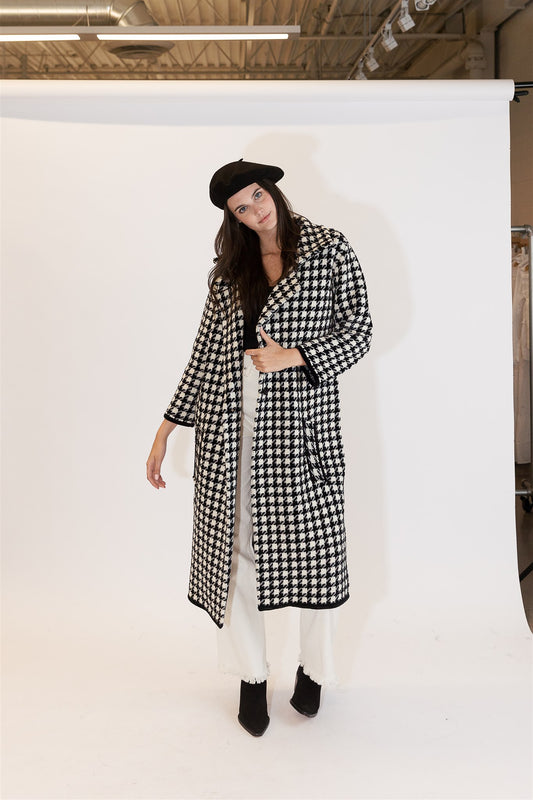Lyla & Luxe Lenny Houndstooth Coat - Chic Thrills 