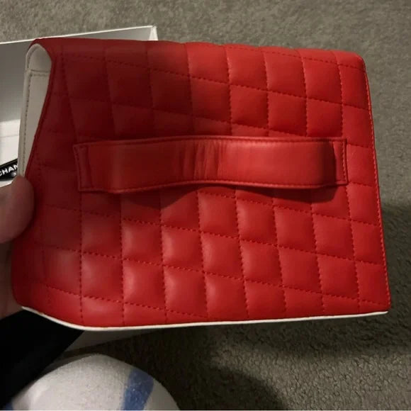 #22 Chanel Quilted Lambskin Fresh Air Clutch