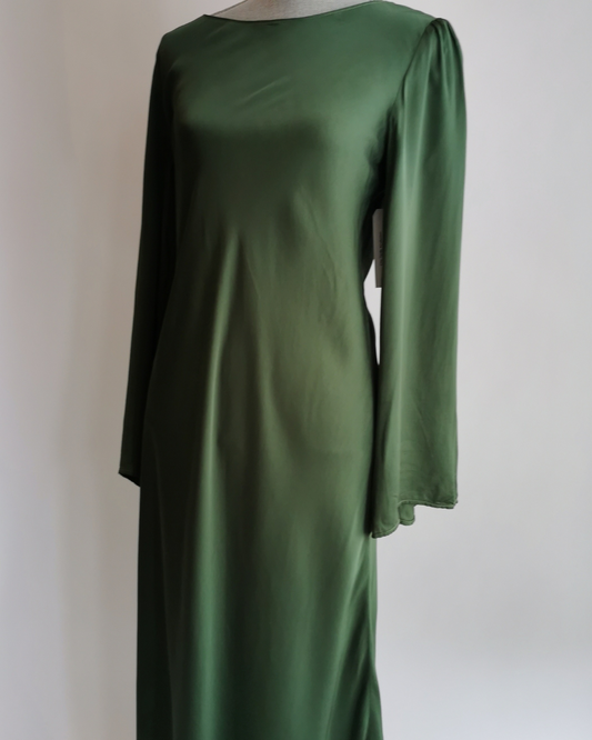 Velvet Long Bell-sleeved Dress Green L - Chic Thrills 