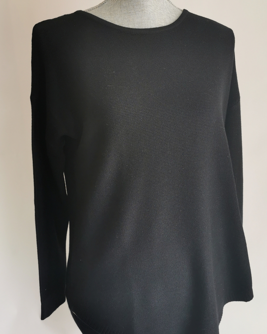 Papillon Black Pullover S - Chic Thrills 